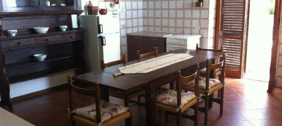 7 rooms House in Pietrasanta, Italy No. 110788 3