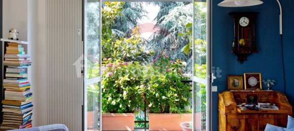 2 bedrooms Apartment in Rho, Italy No. 379326 7