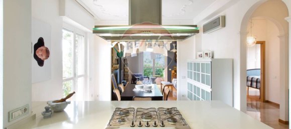 2 bedrooms Apartment in Rho, Italy No. 379326 2