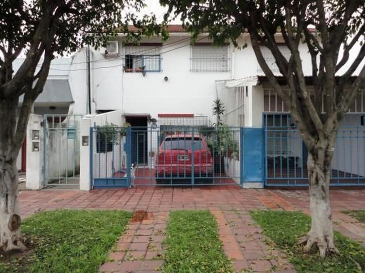 3 bedrooms House in General San Martin, Argentina No. 11637