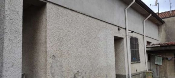 4-salle Appartement à Cesano Maderno, Italy No. 7682 10