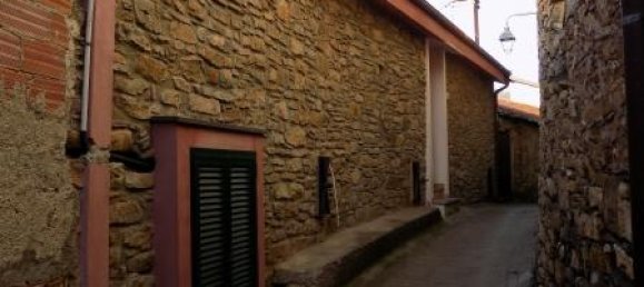 4 rooms House in Cesio, Italy No. 238049 17