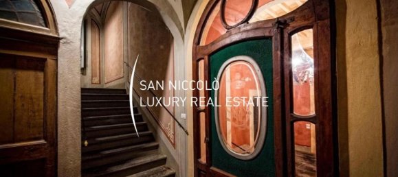 6 rooms Apartment in Cortona, Italy No. 193449 16