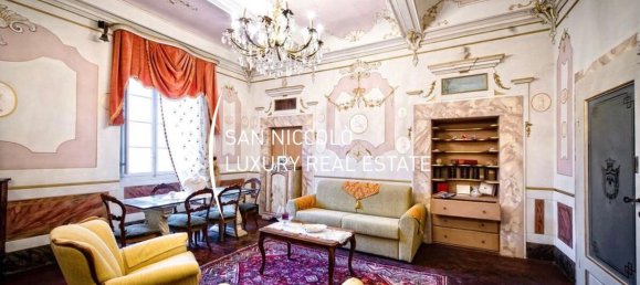 6 rooms Apartment in Cortona, Italy No. 193449 2