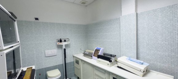 1 bedroom Apartment in Dormelletto, Italy No. 70223 10