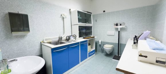 1 bedroom Apartment in Dormelletto, Italy No. 70223 9