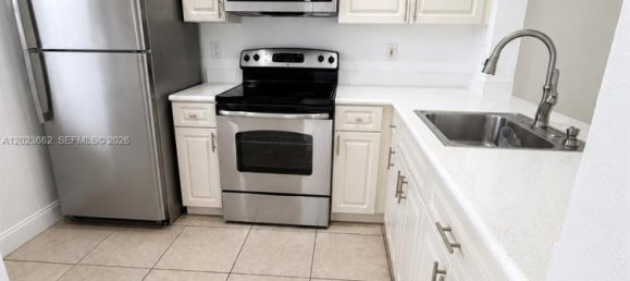 2 Schlafzimmer Gewerbliche Immobilien in Miami, USA, Nr. 615058 17