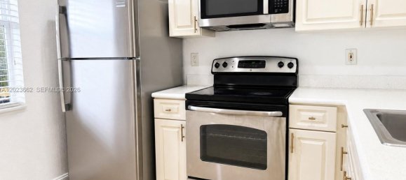 2 Schlafzimmer Gewerbliche Immobilien in Miami, USA, Nr. 615058 19