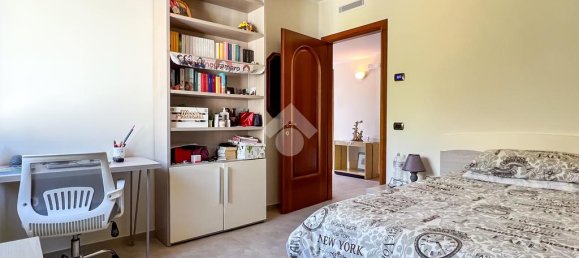 4 Schlafzimmer Villa in Formia, Italy, Nr. 291929 25