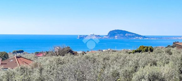 4 Schlafzimmer Villa in Formia, Italy, Nr. 291929 45