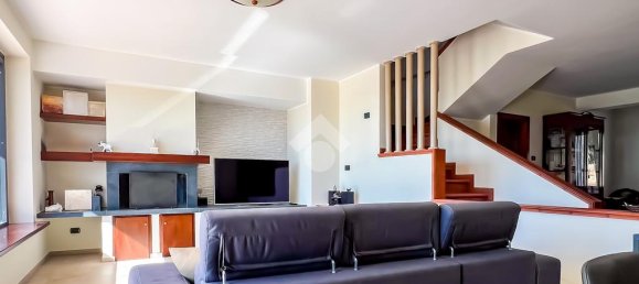 4 Schlafzimmer Villa in Formia, Italy, Nr. 291929 8