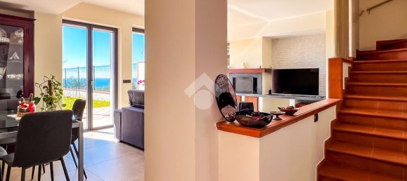 4 Schlafzimmer Villa in Formia, Italy, Nr. 291929 13