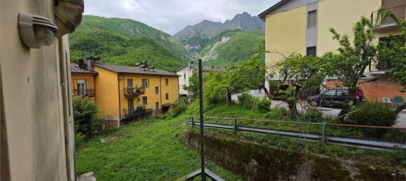 4 bedrooms Apartment in Vagli Sotto, Italy No. 379730 12