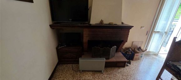4 bedrooms Apartment in Vagli Sotto, Italy No. 379730 10