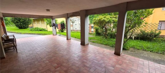 4 bedrooms Apartment in Vagli Sotto, Italy No. 379730 4