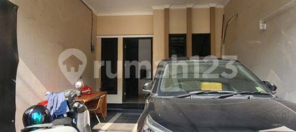 4 bedrooms House in Grogol Petamburan, Indonesia No. 1405 14