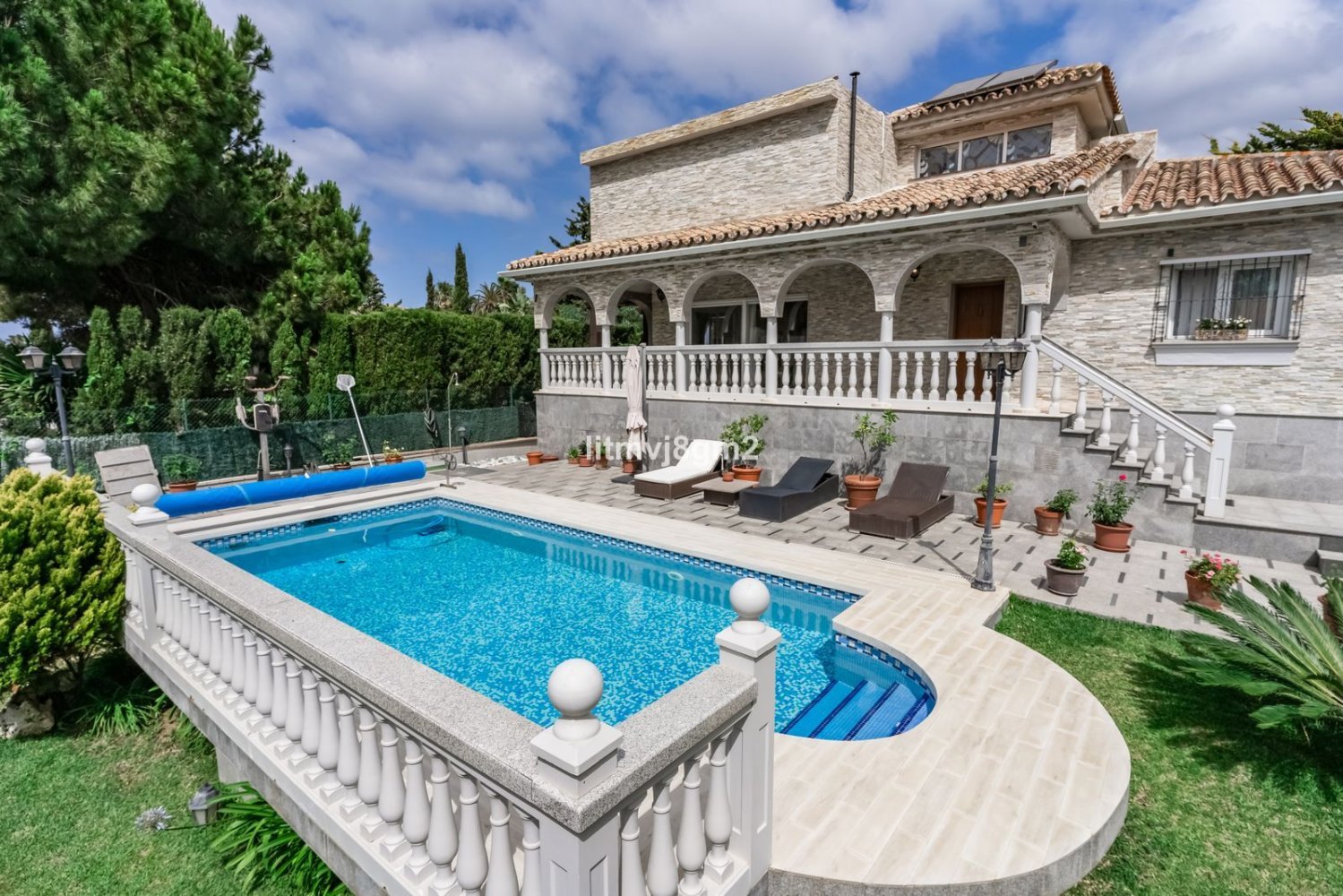 4 bedrooms Villa in Marbella, Spain No. 141461