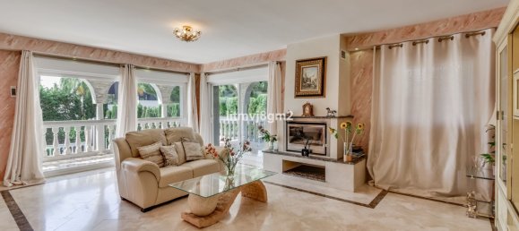 4 bedrooms Villa in Marbella, Spain No. 141461 5