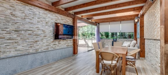 4 bedrooms Villa in Marbella, Spain No. 141461 9