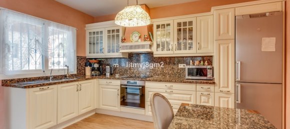 4 bedrooms Villa in Marbella, Spain No. 141461 7