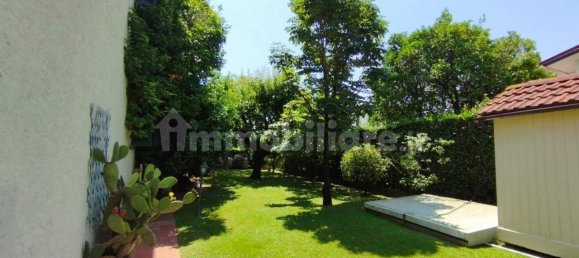 4 Schlafzimmer Villa in Forte dei Marmi, Italy, Nr. 36527 10