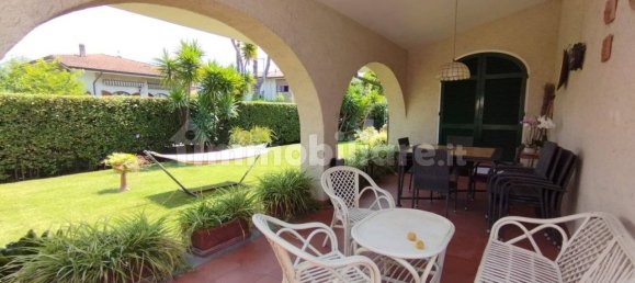 4 Schlafzimmer Villa in Forte dei Marmi, Italy, Nr. 36527 12