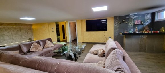 5 bedrooms House in Torrevieja, Spain No. 137848 13