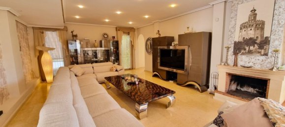 5 bedrooms House in Torrevieja, Spain No. 137848 14