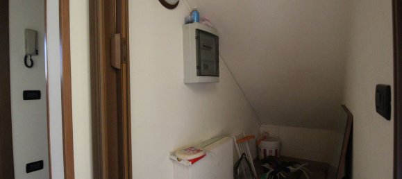 3 rooms Duplex in Cerreto Guidi, Italy No. 268932 16