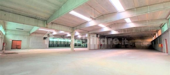 Склад 3190м² в Строна, Италия № 319553 7