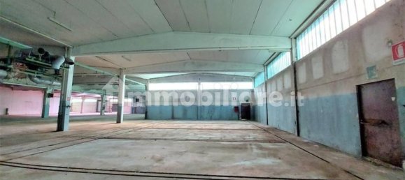 Склад 3190м² в Строна, Италия № 319553 3