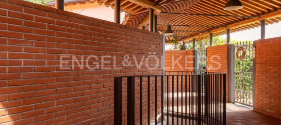 6 rooms Apartment in Varese, Italy No. 109085 5