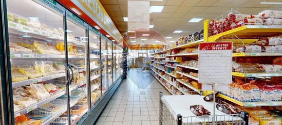 1100m² Commercial property in Bistagno, Italy No. 56235 3