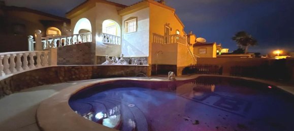 Casa de 3 dormitorios en Ciudad Quesada, Spain No. 136190 2