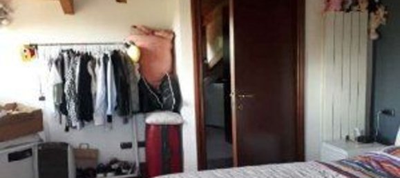 4-Zimmer Doppelhaus in Cocquio-Trevisago, Italy, Nr. 198980 3