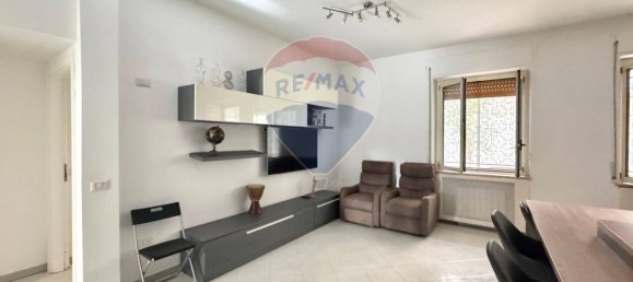 2 bedrooms Apartment in Naples, Italy No. 58529 6