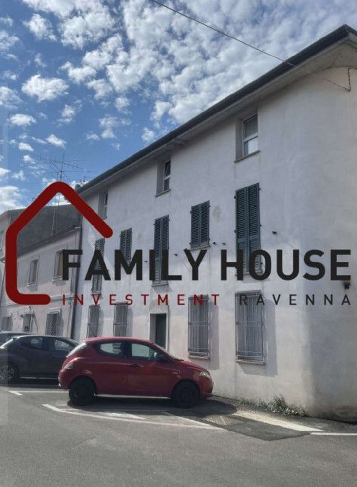 5-Zimmer Wohnung in Massa Lombarda, Italy, Nr. 99524