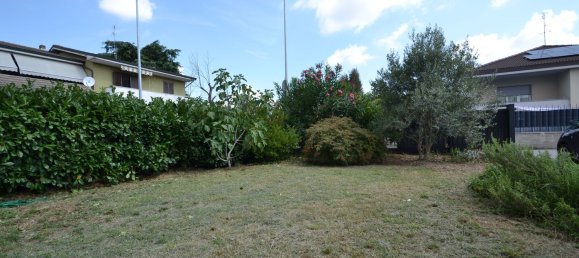 2 rooms Villa in Cerro al Lambro, Italy No. 318550 4