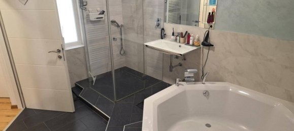 2 rooms Apartment in Favoriten, Austria No. 199491 4