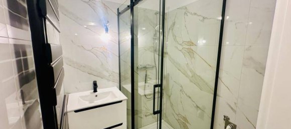 Квартира с 2 комнатами в Бригиттенау, Австрия № 240904 4