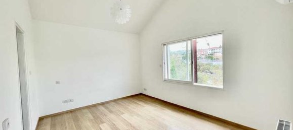 Propiedad comercial de 4 dormitorios en Limassol, Cyprus No. 7299 3