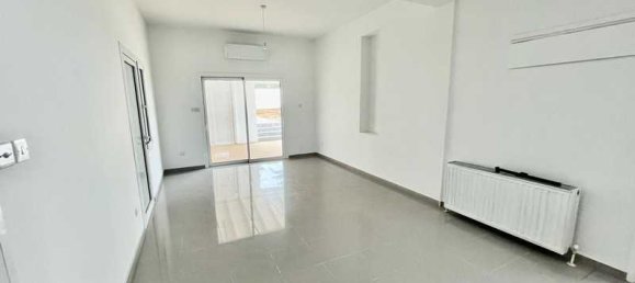 Propiedad comercial de 4 dormitorios en Limassol, Cyprus No. 7299 5