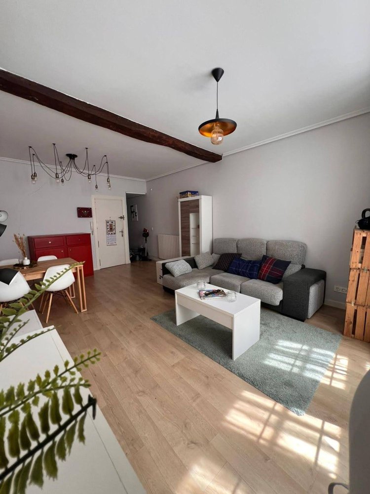 Квартира с 2 спальнями в Витория-Гастейс, Испания № 147313