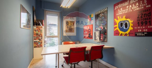 Oficina de 7 habitaciónes en Brescia, Italy No. 166973 17