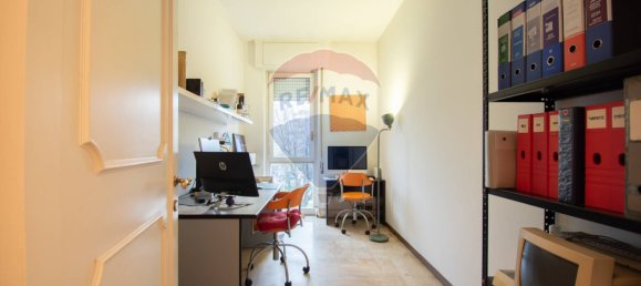 Oficina de 7 habitaciónes en Brescia, Italy No. 166973 13