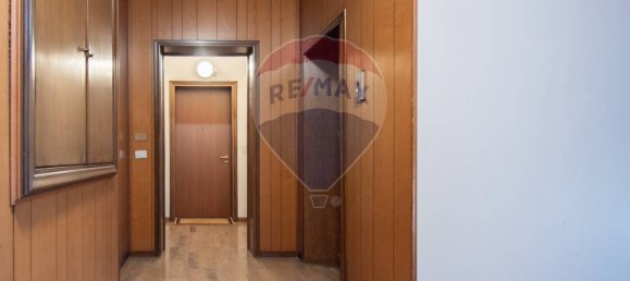 Oficina de 7 habitaciónes en Brescia, Italy No. 166973 25