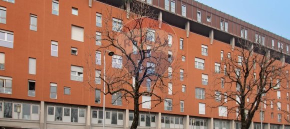 Oficina de 7 habitaciónes en Brescia, Italy No. 166973 28