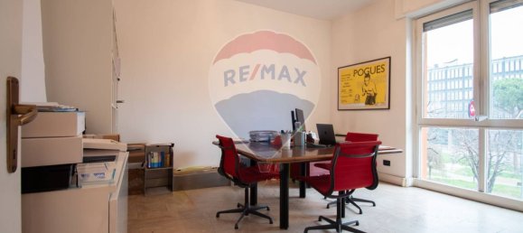 Oficina de 7 habitaciónes en Brescia, Italy No. 166973 24