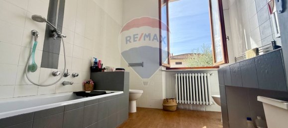 Villa de 5 dormitorios en Montecatini Terme, Italy No. 361443 47