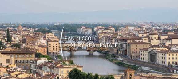 Коммерческая недвижимость с 5 комнатами в Флоренция, Италия № 208591 2